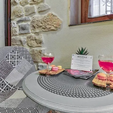 Le Romantique I Hypercentre I Cocon & Republique Apartman *